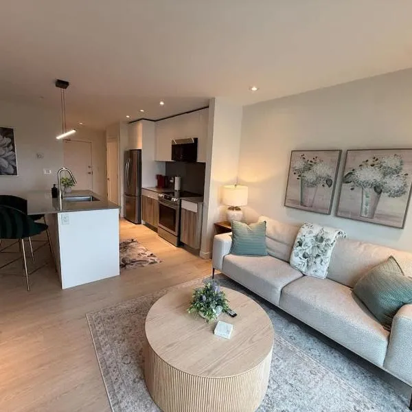 Bright spotless & modern 1 BR in North End Halifax – hotel w mieście Halifax