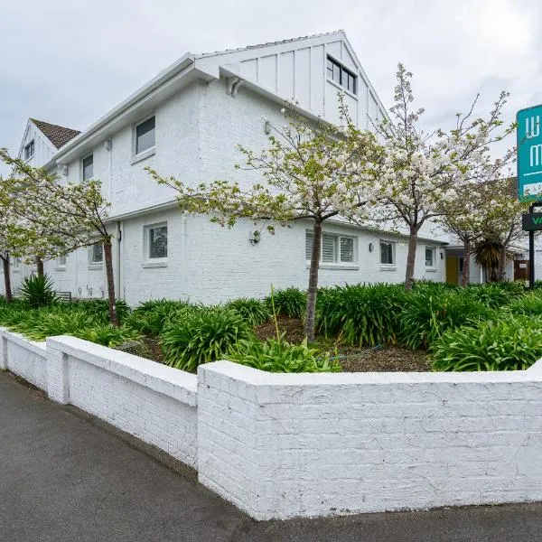 Waves Motel and Apartments, hotel in Warrnambool