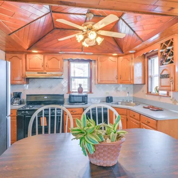 Private quiet home, ξενοδοχείο σε West Babylon