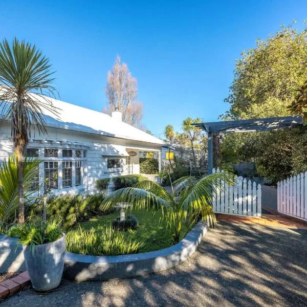 Island Villa- Stay Waiheke, hotel v destinaci Oneroa