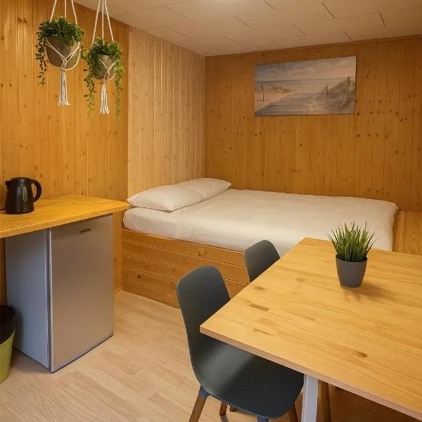 Feriensiedlung Schwalbennest, khách sạn ở Dranske