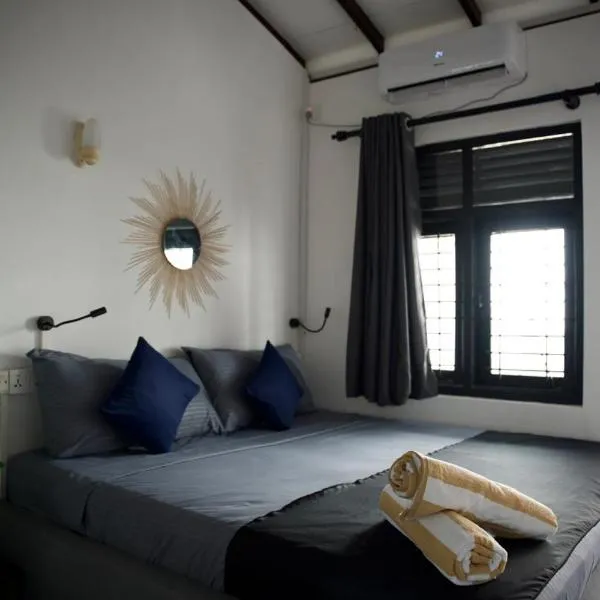 Hiricurry,Rooms Hostel & Restaurant, hotel v destinaci Dikwella