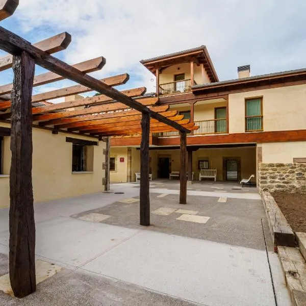 Antigua Rectoría، فندق في Villasuso de Cieza