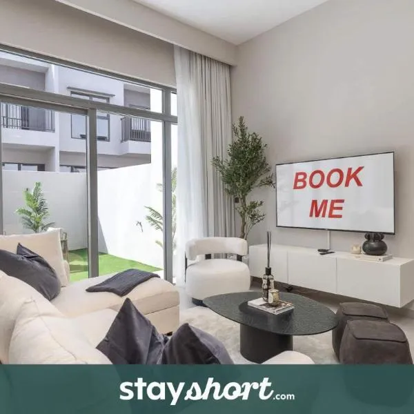 Viesnīca Free housekeeping visits during your stay - StayShort - Classy 4-Bedroom Villa With Spacious Balcony in Nad Al Sheba Dubaijā