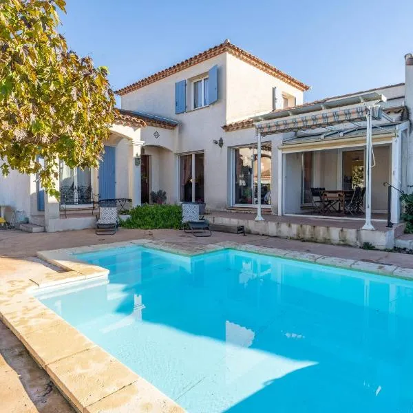 Lauriers roses - Chambre D'hôtes, ξενοδοχείο σε Puisserguier