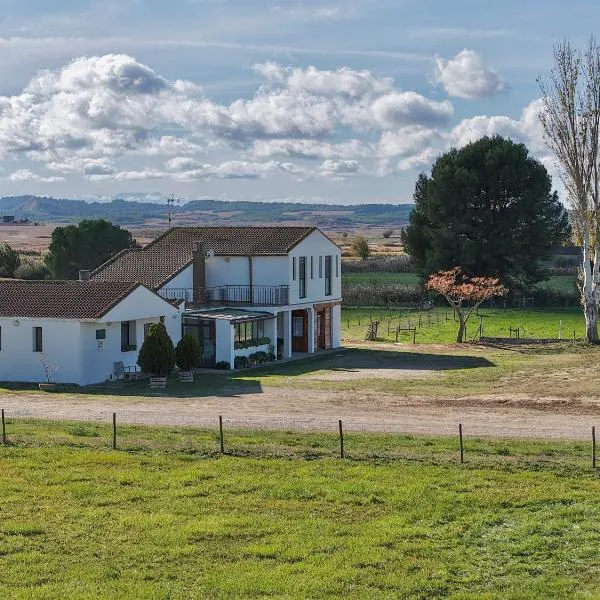Casa Rural Bardenas Park, hotel em Carcastillo