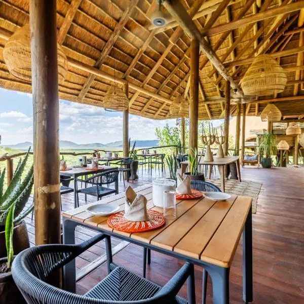 Buffalo Ridge Safari Lodge, hotel en Reserva de Madikwe