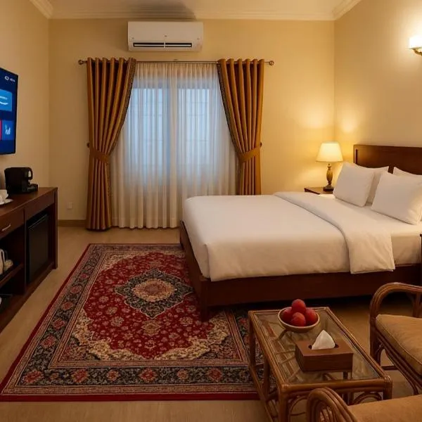 Relax Lodge Family Guest House, hotel in Islamabad