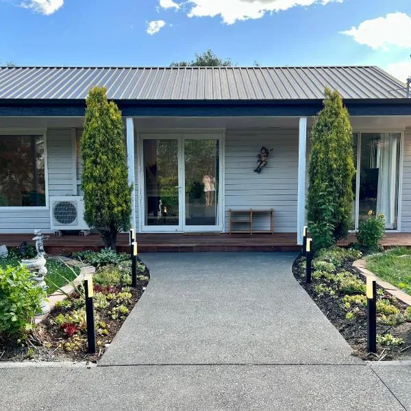 Sunshine cosy retreat، فندق في هانمر سبرينغز