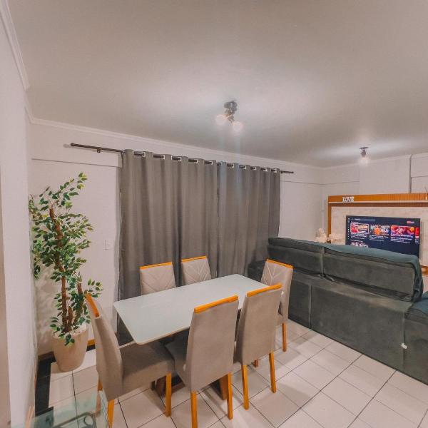 Apartamento para 8 no centro de BC