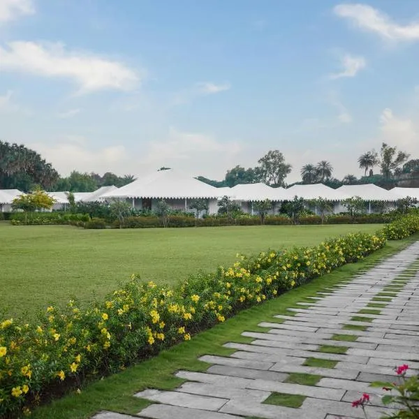 The Fern Seaside Luxurious Tent Resort Daman, Series by Marriott, hotel em Daman