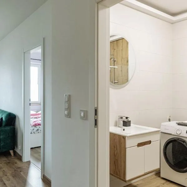 Apartment Moderna, ξενοδοχείο σε Kostuchna