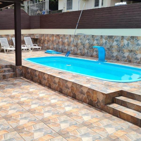 Refúgio para familia 3 quartos com piscina - Foto 4