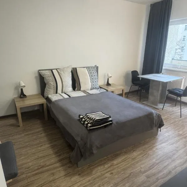Renovated Wonderflat for wonderful people，柏林的飯店