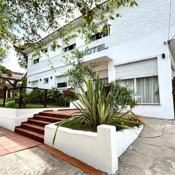 Hotel Maresias, hotel v destinaci Villa Gesell