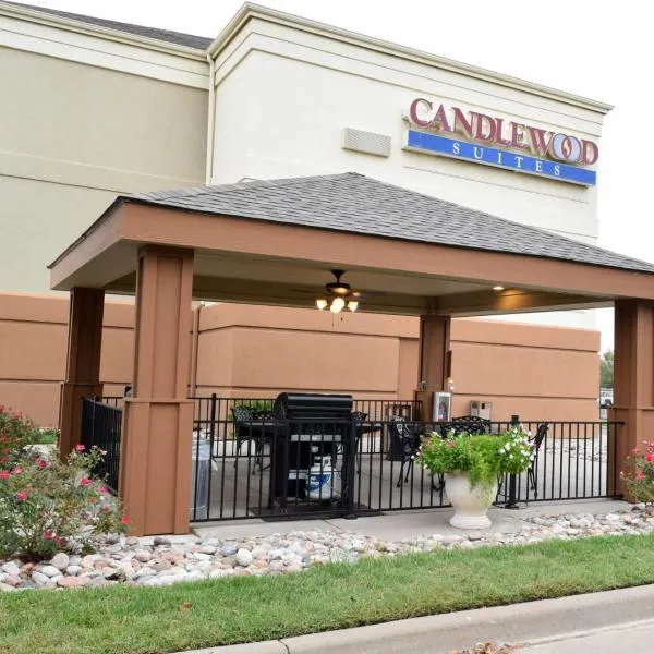 Candlewood Suites Wichita - Airport by IHG, hotel v destinaci Wichita