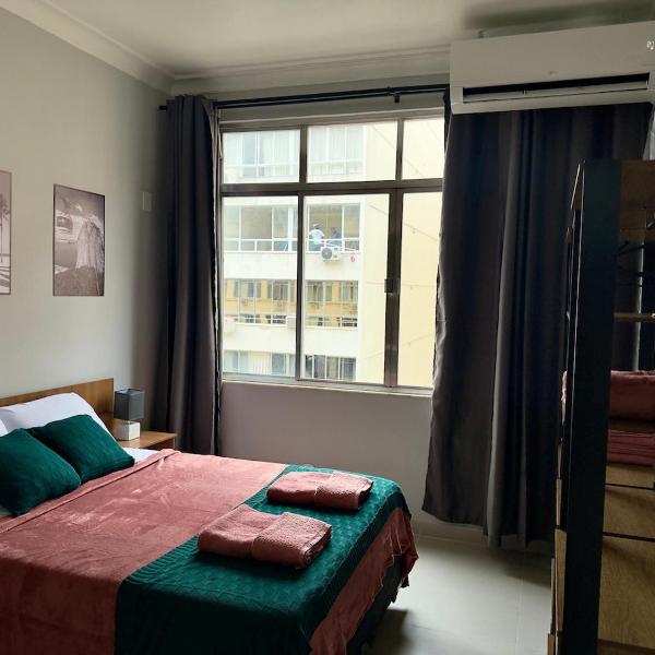 Apartamento Moderno Praia a 7 min Copacabana - Foto 2