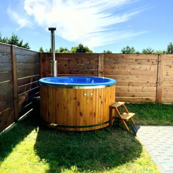 Loft House Rozewie , BALIA OGRODOWA,oraz SAUNA，位于加茨比亚格拉的酒店