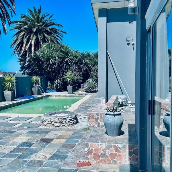 Enez Place, hotel Gqeberha városában