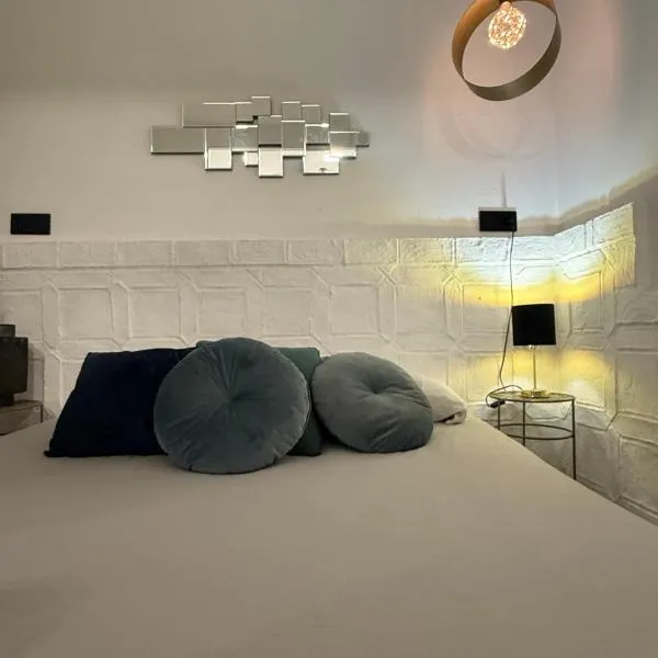 Gollum-Goretti House, hotel v destinaci Mairena del Aljarafe