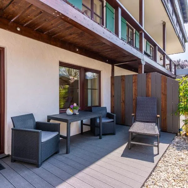 Ferienwohnung "Hirschbergsuite" - Mit Hotelfrühstück, Sauna, fast direkt am See, khách sạn ở Berwick-Upon-Tweed