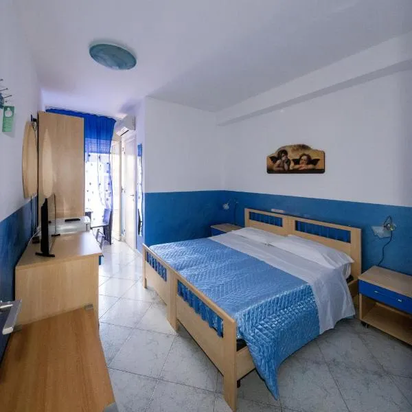 B&B Brezza Marina & Ristorante Shoreline, ξενοδοχείο σε Pozzallo