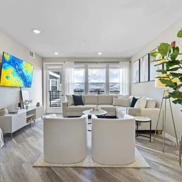 Designer Apt w Jacuzzi Walk To Casino & iMax, hotel a Sparks