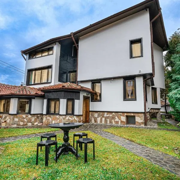 Villa TIANA Bansko 7-Bedroom Luxury Chalet, ξενοδοχείο στο Μπάνσκο