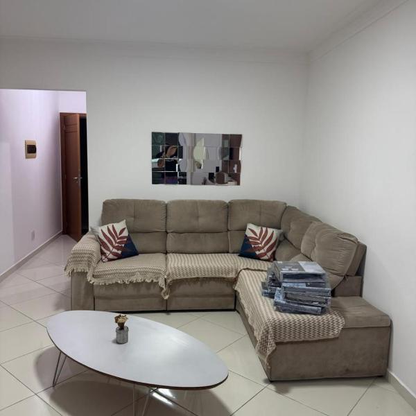 Apto amplo com piscina