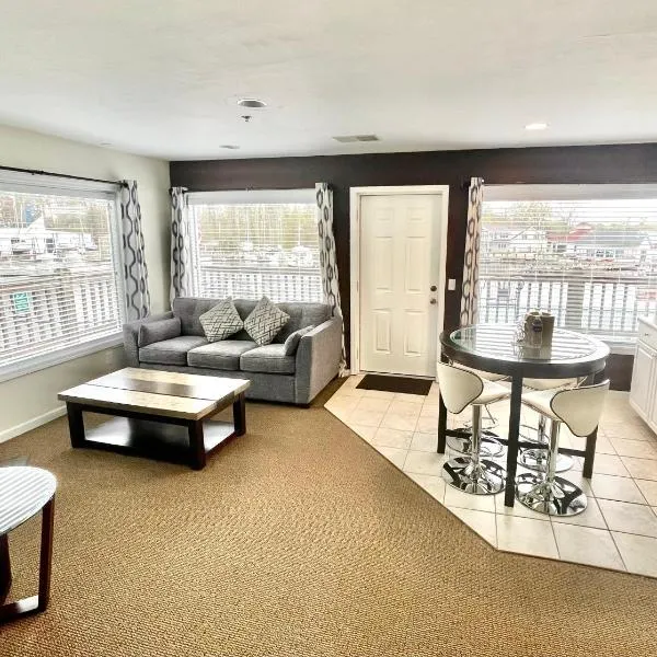 Old Harbor Inn, hotel v destinaci South Haven