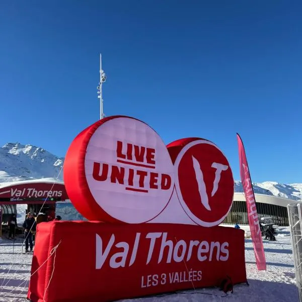 APT confortable centre station face aux pistes de Val Thorens, ξενοδοχείο στο Val Thorens