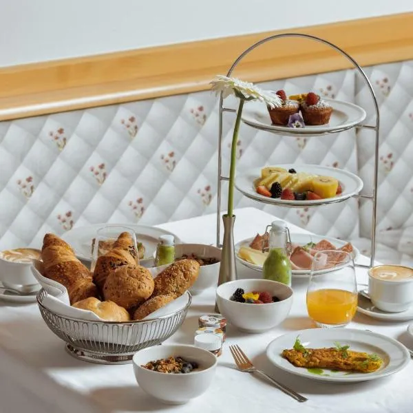 Apartment Hotel Elvis, hotel v destinaci Ortisei