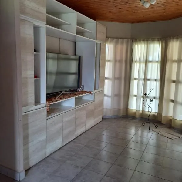 Alquiler Villa Elisa, hotel in Villa Elisa