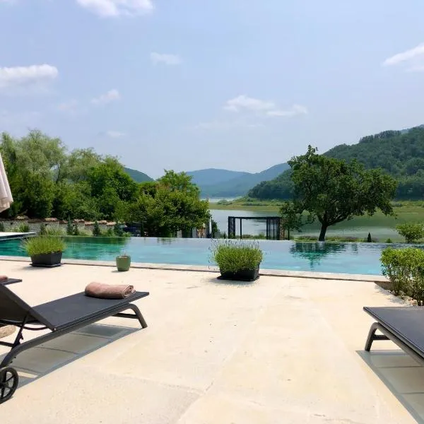 Drive Point (Adventure Lake Resort), hotel in Asparukhovo