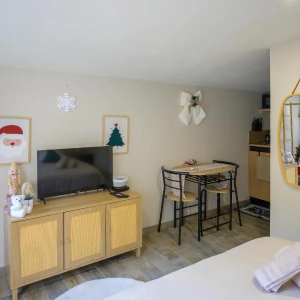 Ca'Bercé Studio équipé, хотел в Шато-дю-Лоар