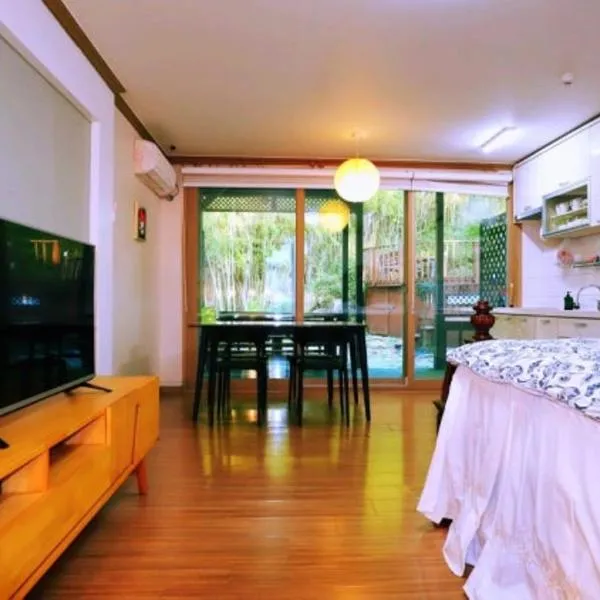 ベルス ローズ ペンション ホテル（Bellus-Rose Pension Gyeongju）、慶州市のホテル