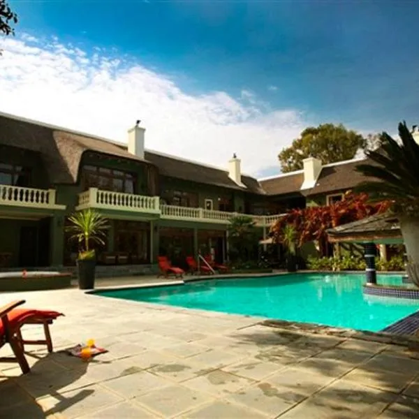 Ridgemor Villa, hotel in Somerset West