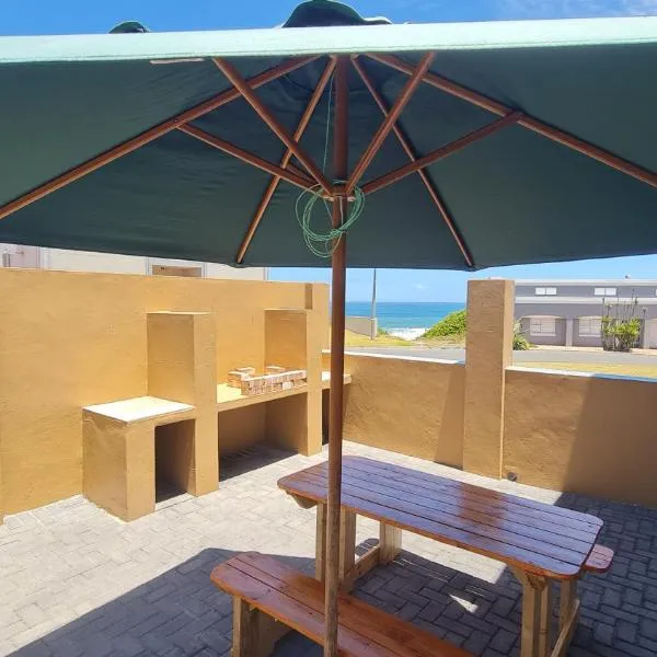 Shearwater - Self Catering Apartment, hotel Yzerfonteinben