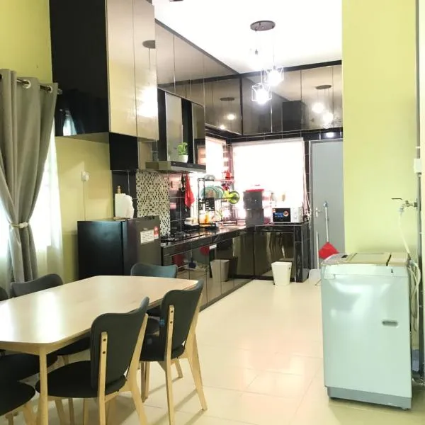 Fidaiy Homestay，Teronoh的飯店