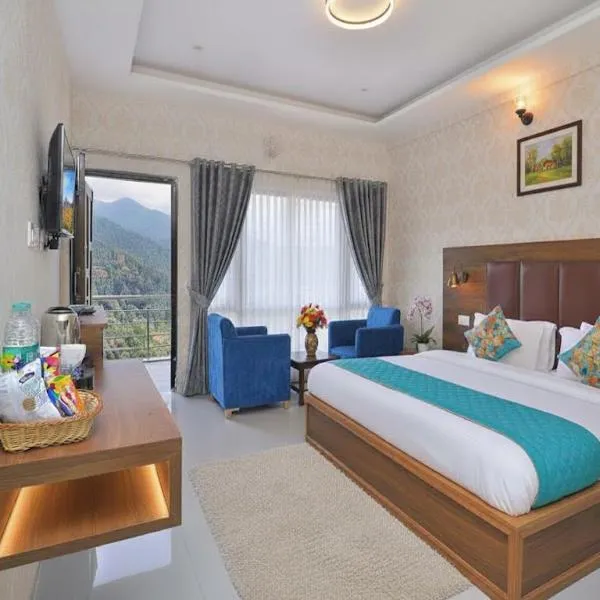 LA Riqueza Dhanolti View - Top Selling - Award Winning Hotel - Mountain View Rooms - Parking on site - Lift - Near to Eco Park & Surkanda Devi Temple, hotel v destinaci Dhanaulti