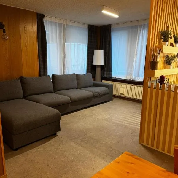 Home Vetta Bianca Le Volpi Marilleva 1400, hotell i Marilleva