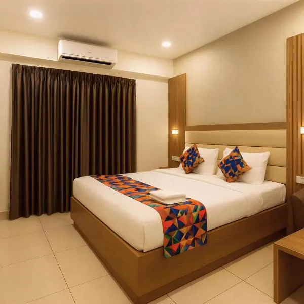 Hotel Rotano Garden Near Marathahalli Bridge, hotel en Bangalore