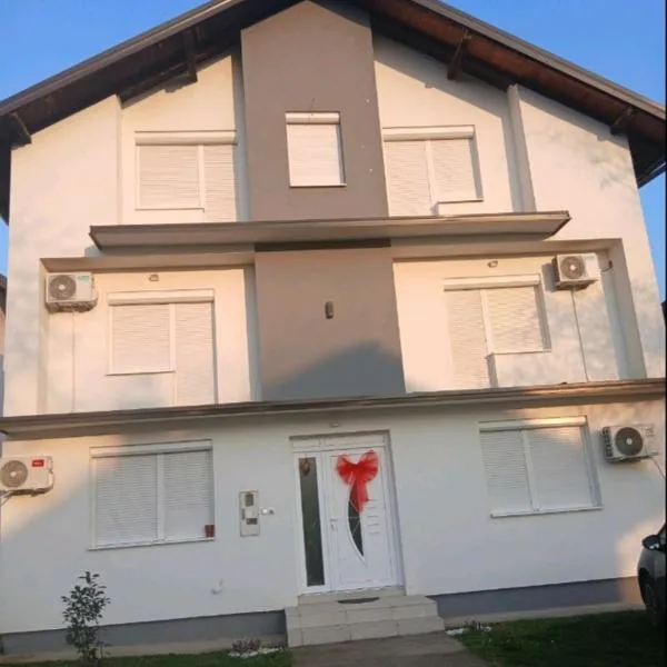 Stan na dan Ugljevik Centar, hotel a Ugljevik