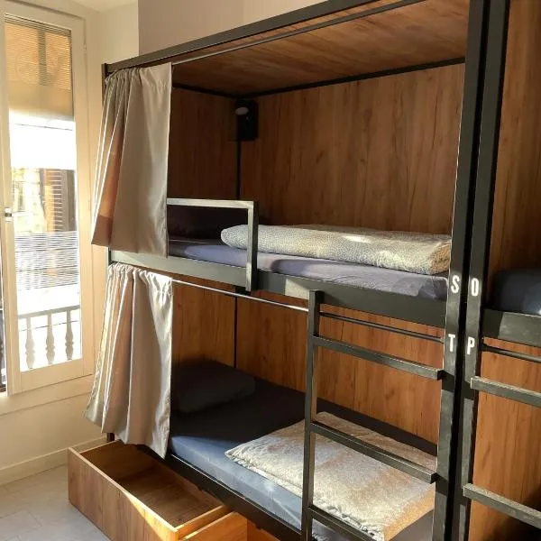 Downtown River Hostel, Hotel in San Sebastián