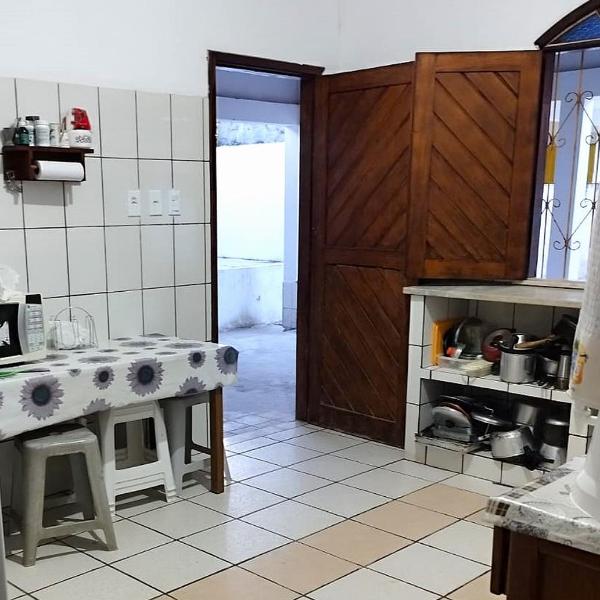 Casa espaçosa e arejada em condomínio tranquilo a poucos minutos da praia - ideal para famílias - Foto 4