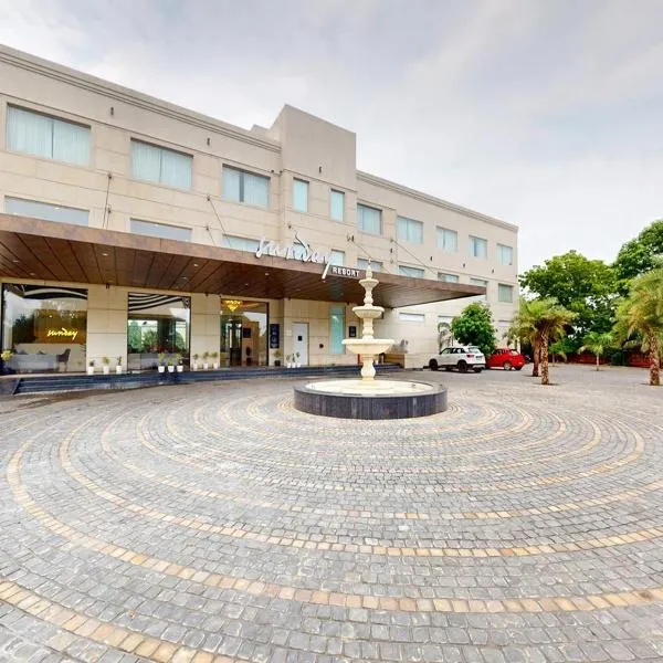 Sunday Resort & Spa by CheckIn Manesar Gurugram, hotel din Gurgaon