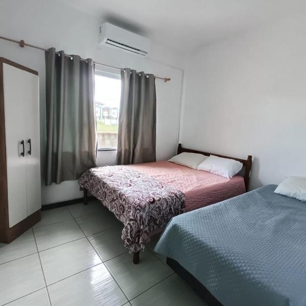 Casa térrea na praia em São Francisco do Sul - Foto 2