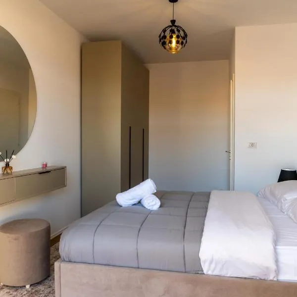 Modern Apartment in a Quiet Area near Center، فندق في شكودر