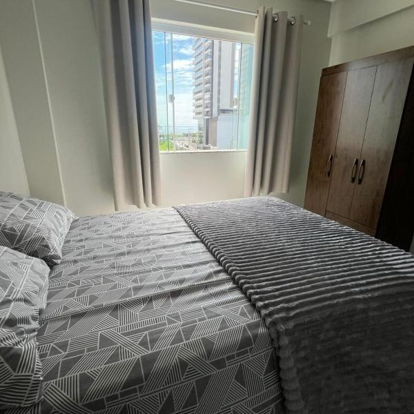 Apartamento em Balneário Picarras a 150m do Mar
