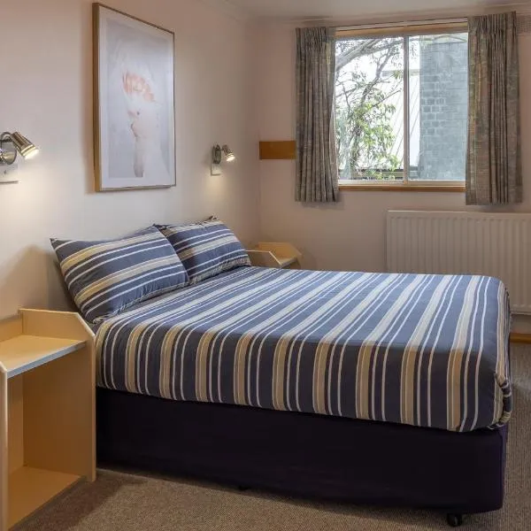 Schuss Alpine Club, Falls Creek, hotel v destinaci Falls Creek